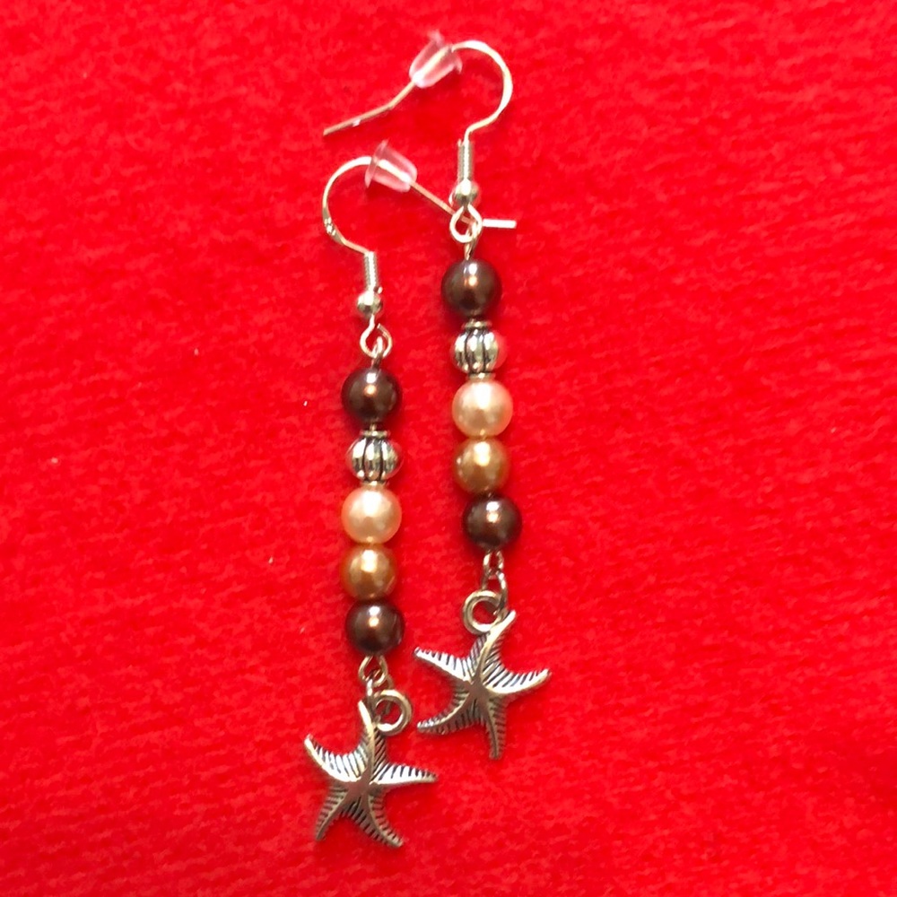 NWT, Handmade by A Charmed Life.Starfish Dangle Earrings